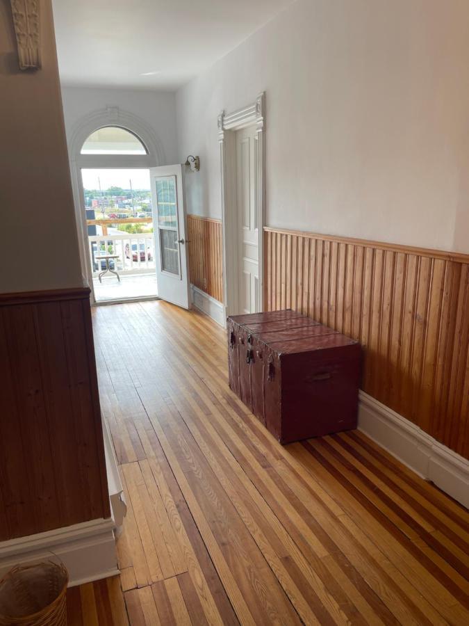 Auberge Et Bistro Namaste Lachute Kültér fotó